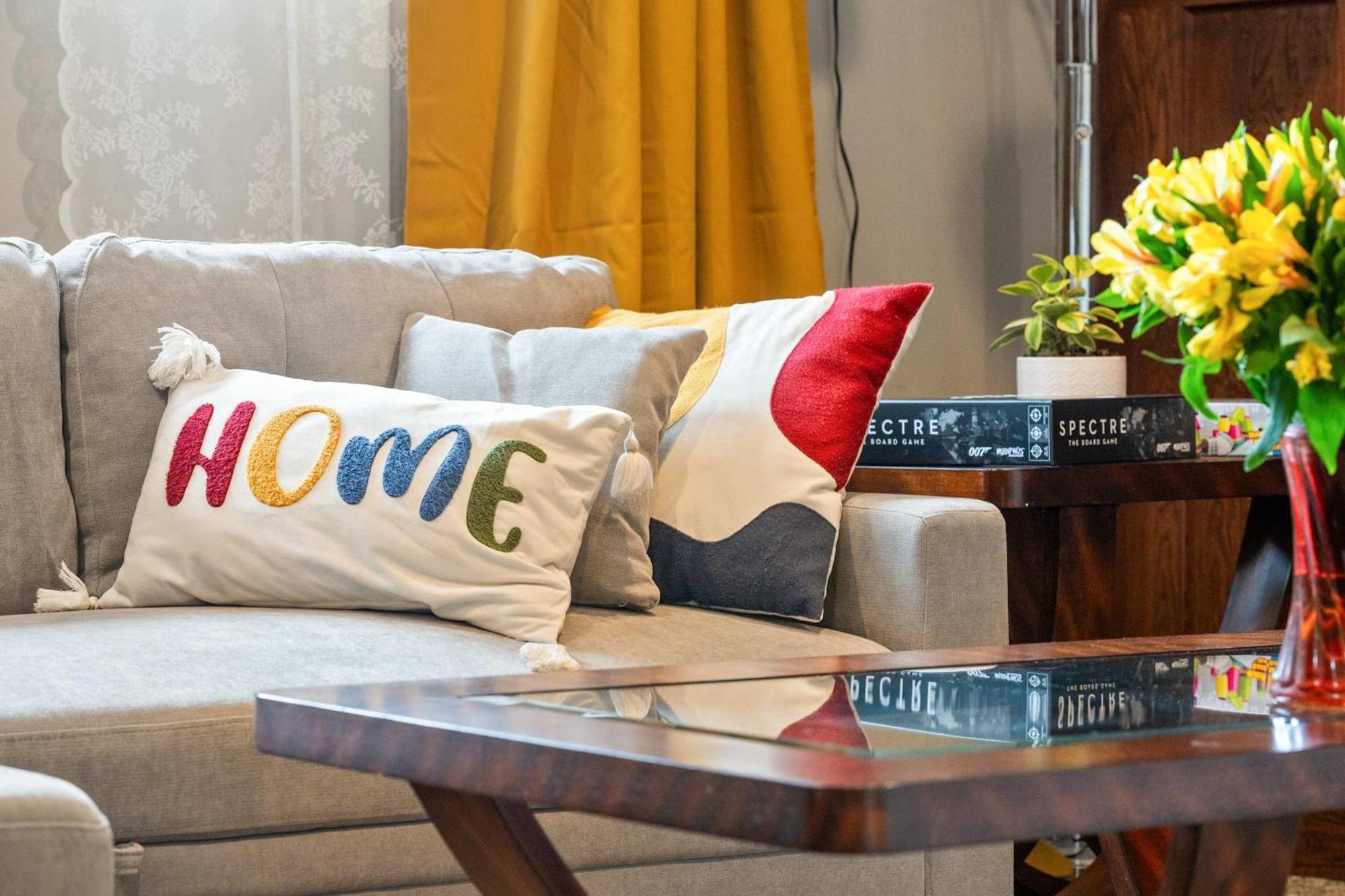 New! Enjoy Yoga Classes! Private 2 Bedroom W Netflix & Banff Pass! Near Championship Golf Course!