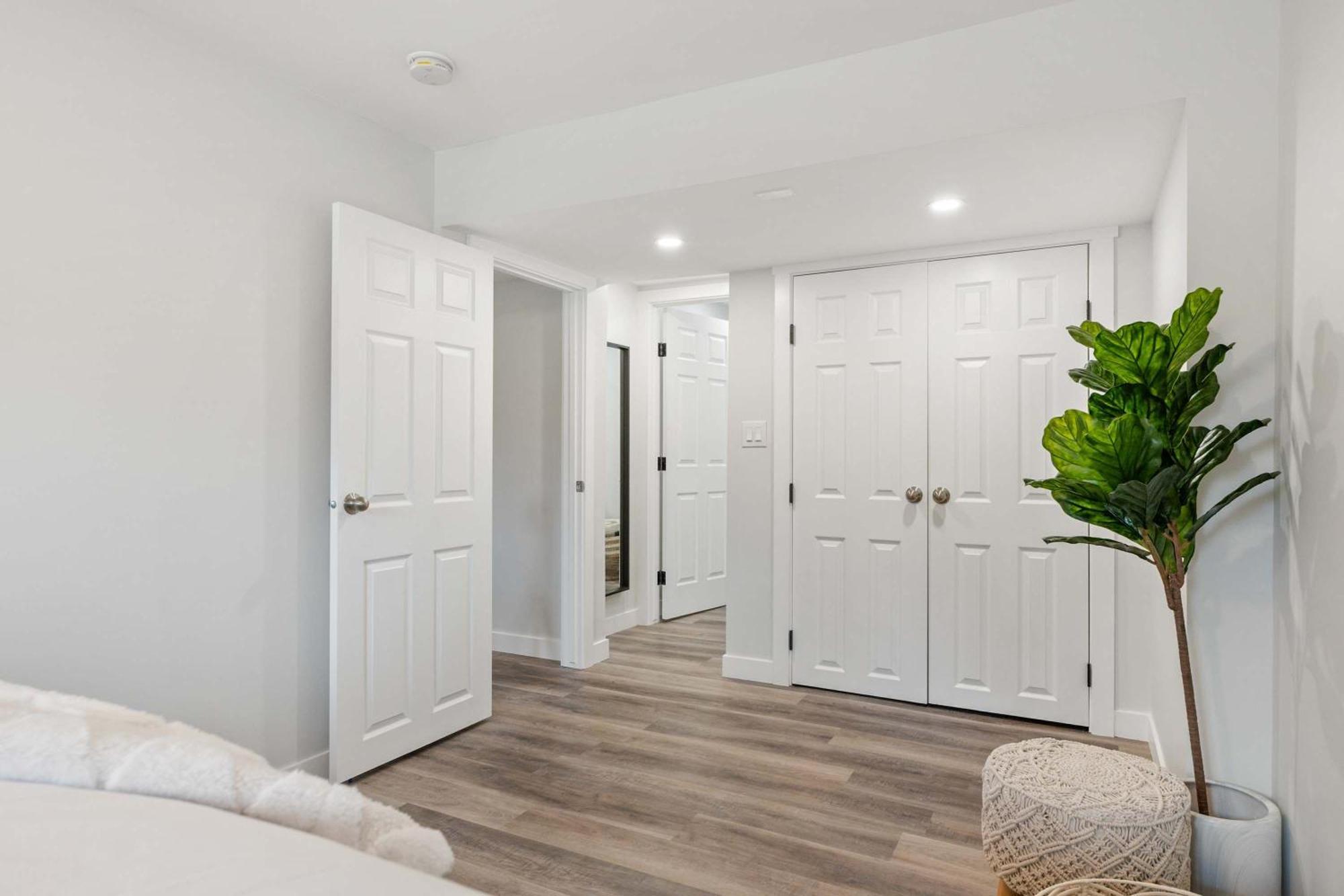 New! Enjoy Yoga Classes! Private 2 Bedroom W Netflix & Banff Pass! Near Championship Golf Course! Hébergement de vacances